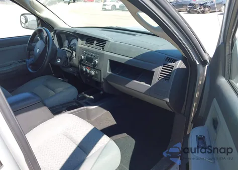 2008 Dodge Dakota Sxt/Bighorn/Lonestar z USA, uszkodzony, nr VIN 1D7HW38K78S636915